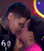 'Chucky' besa a esa señora que viene por su amor