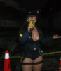 Robertita en busca del bache más grande