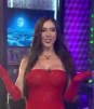 Danik Michell deslumbra con sensual vestido rojo