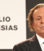 Alcalde de Madrid sale en defensa de Julio Iglesias