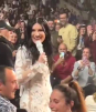 Laura Pausini interrumpe su show tras ver a fan 'alcoholizado'