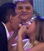 Denny hace taco del amor con Aficionado