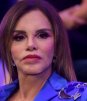 Lucía Méndez sufre caída durante conferencia de prensa