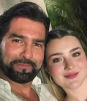 Arturo Carmona revela será abuelo; Melenie Carmona espera su primer bebé