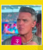 Robbie Williams aclara que fue lo que cayó de su nariz