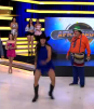Valeria sorprende con sus raros pasos de baile