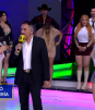 Isabella demuestra brujería que le dejaron afuera de su casa