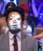 Gabo Ramos recibe pastelazo de cumpleaños