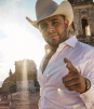 “El Gallo” Elizalde recibe mención honorífica por su impacto social y trayectoria