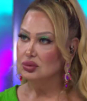 Laura García se realiza cambio de color de ojos