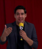Willie González llama 