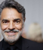 Eugenio Derbez comparte emotivo altar para sus seres queridos