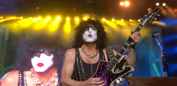 Kiss ofrece fiesta de rock en Tijuana