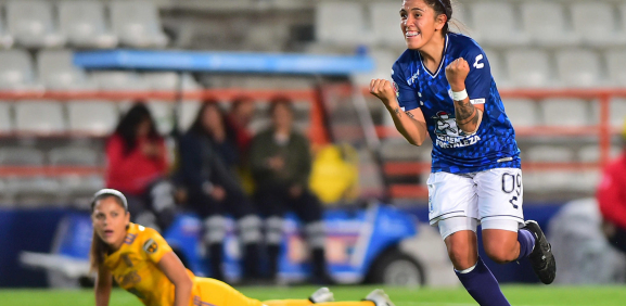 Pachuca y Tigres Femenil