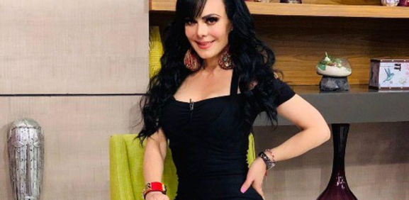 Maribel Guardia se viste del mismo color que su nuera y la opaca