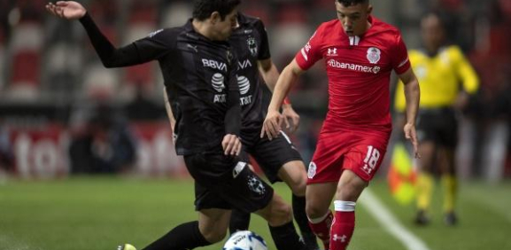 Leonardo Fernandez vs Rayados