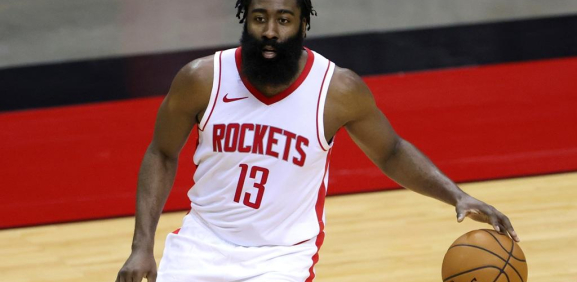 James Harden niega ir a un strip Club