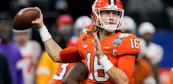 Trevor Lawrence oficialmente se va a la NFL.