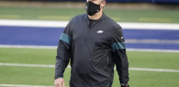 Doug Pederson es despedido como entrenador en jefe por Philadelphia