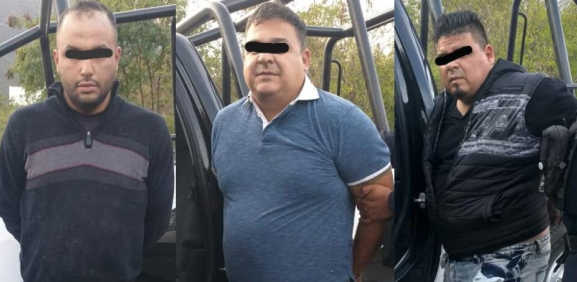 Caen 3 hombres tras persecución por robo de camioneta en Monterrey