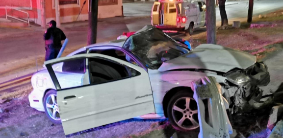 Choque en la avenida Miguel Alemán deja dos lesionados