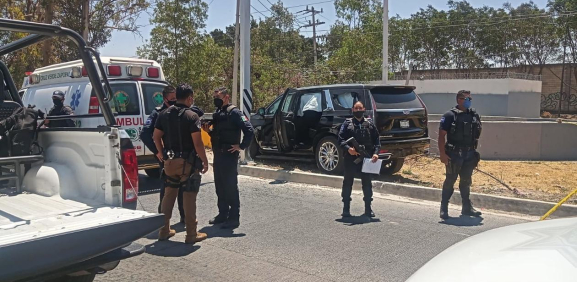 Ejecutan al hermano de Alfredo Olivas junto con una mujer y un bebé