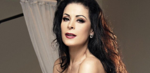 Lourdes Munguía