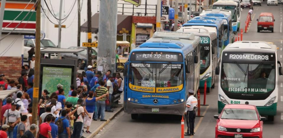 El transporte de Nuevo León se encuentra en la peor crisis de la historia: empresarios