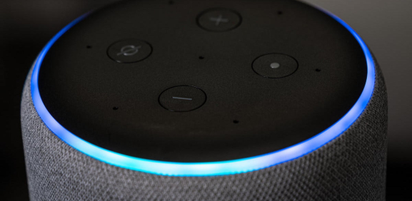 cambiar voz alexa