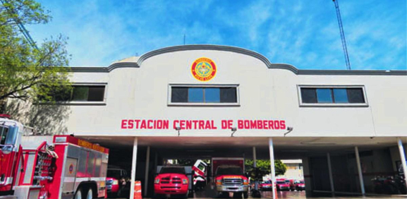 Día del bombero. Festejan en la colonia las brisas en Monterrey 