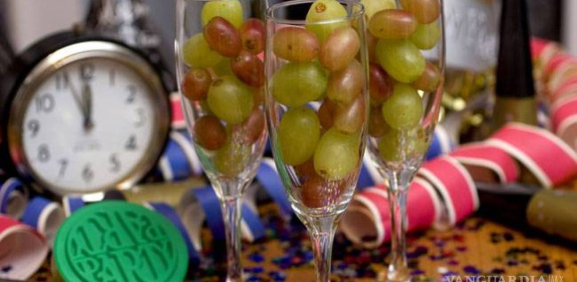 ¿Cuál es el origen de la tradición de comer 12 uvas en Año Nuevo?