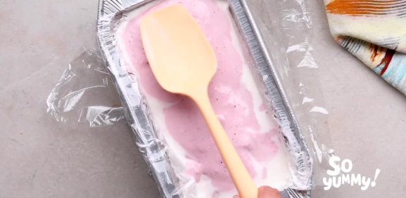 Paletas de Queso con Fresa Sin Lácteos
